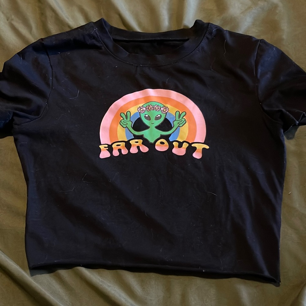 Alien crop top